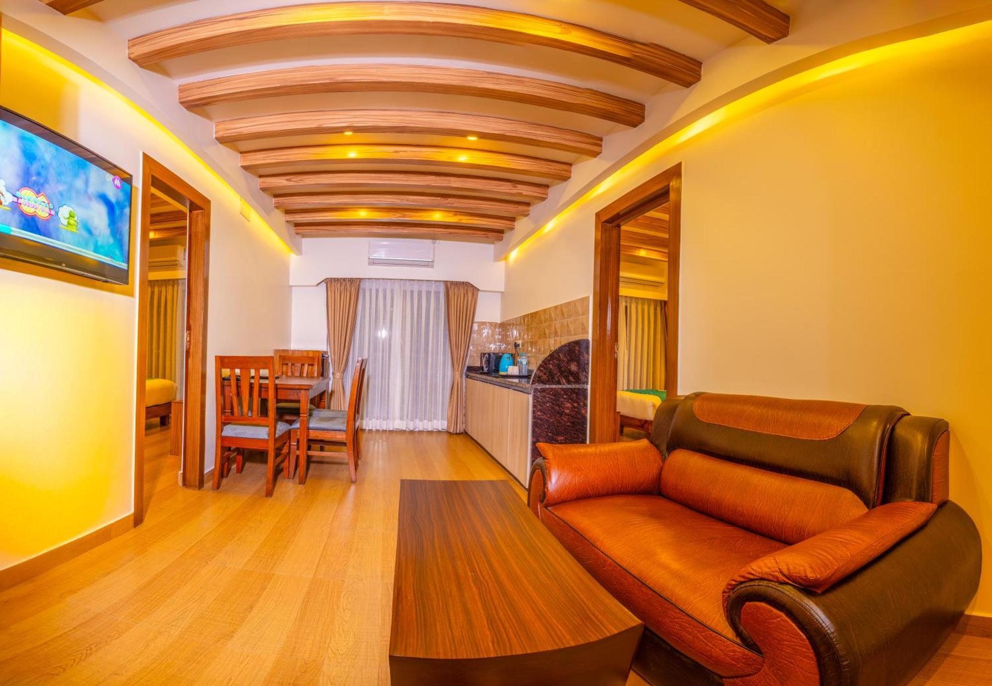 Pokhara Alpine And Springs Hotel Exterior photo
